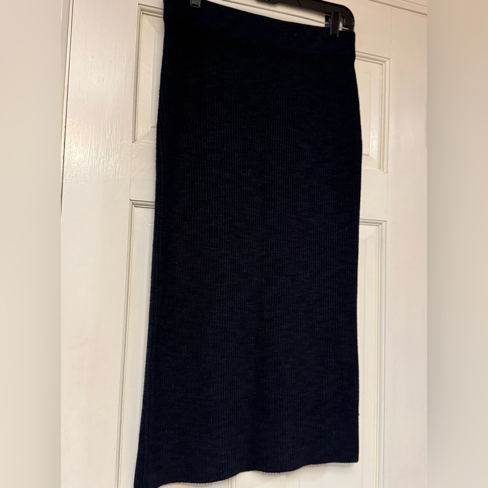 Ann Taylor Elegant Navy Pencil Skirt